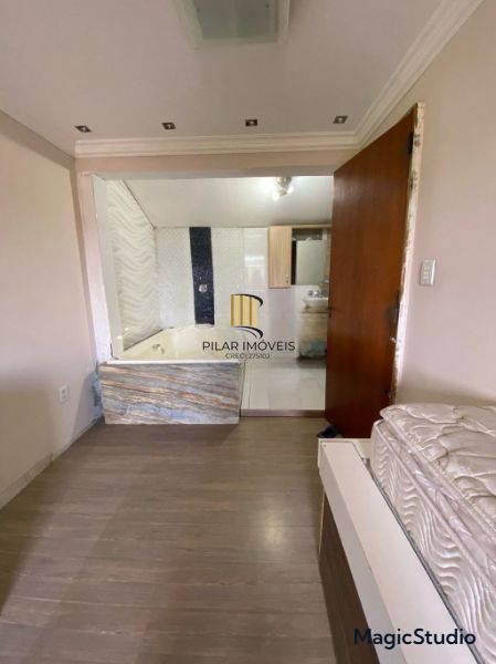 Casa com 3 quartos e 107m² à venda em Jardim Itu, Porto Alegre.