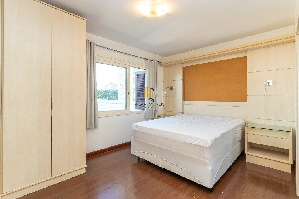Apartamento no bairro Higienópolis com 190m² de 3 dormitórios e 2 vagas