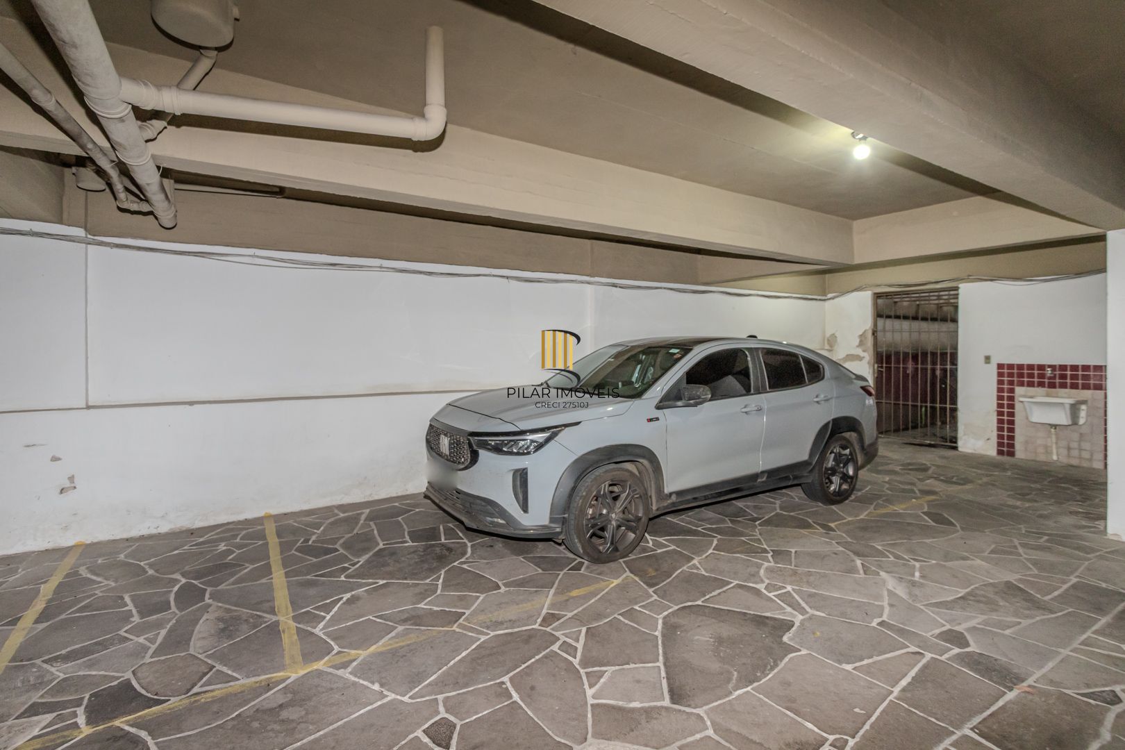 Cobertura duplex no bairro Petrópolis de 3 dormitórios vaga e terraço