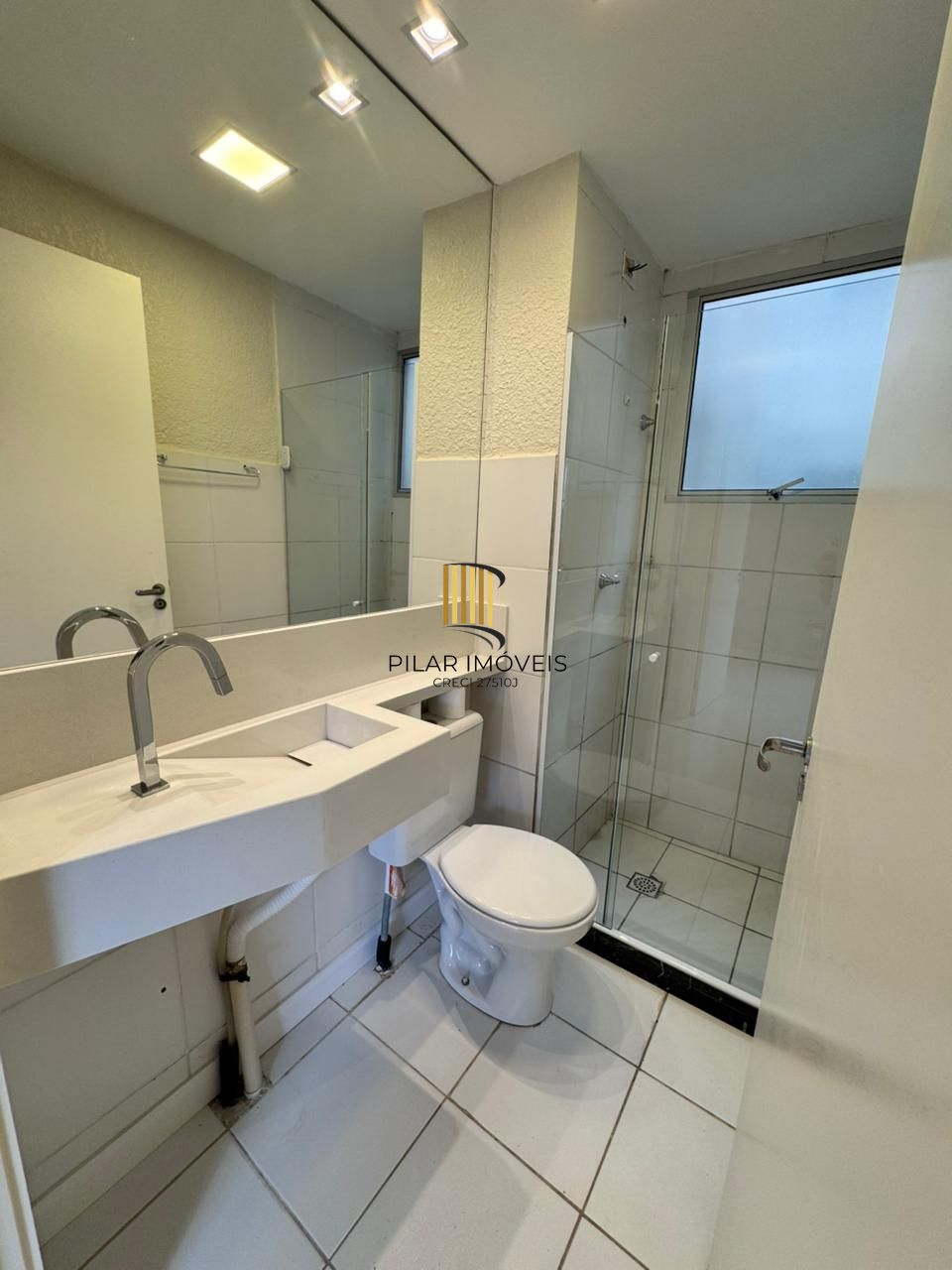 Apartamento 2 dormitórios no bairro Santos Dumont