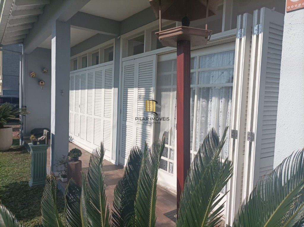 Casa para Venda 3 dormitórios 2 vagas - Capão Novo