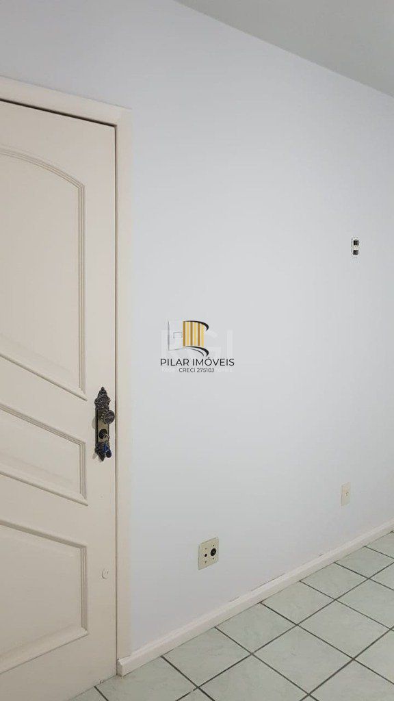 Apartamento JK no Centro Desocupado