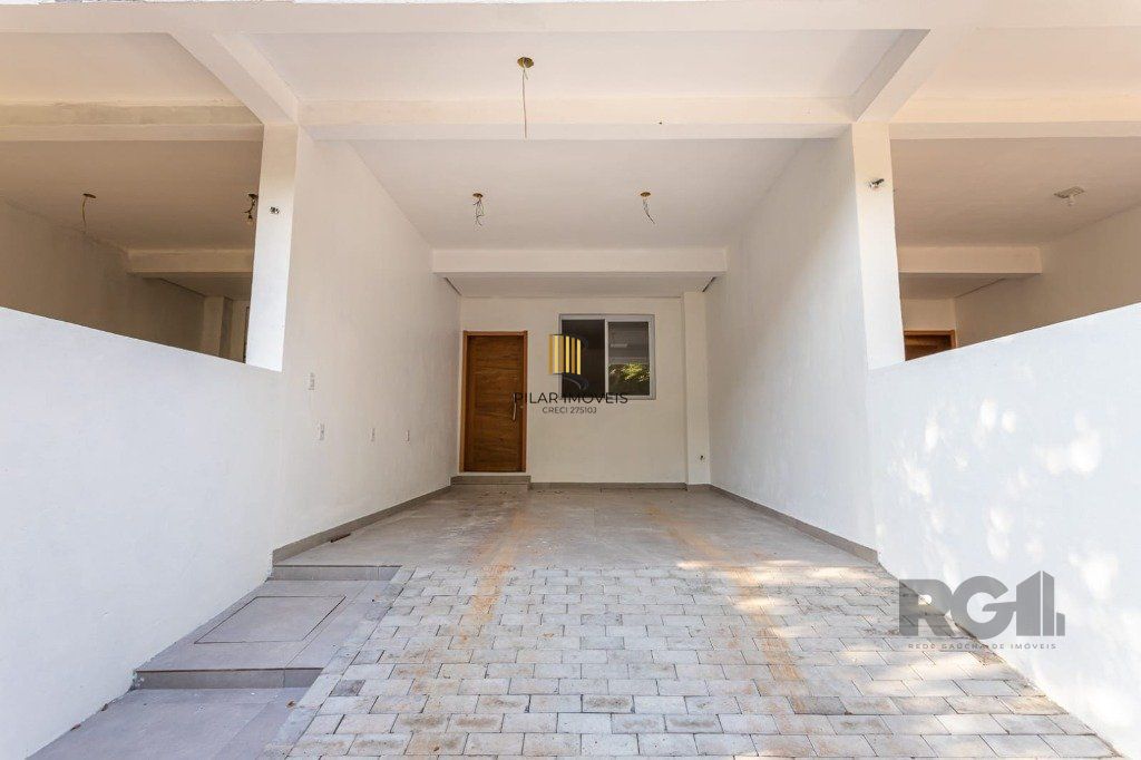 Casa Sobrado NOVO de 3 dormitórios 2 vagas