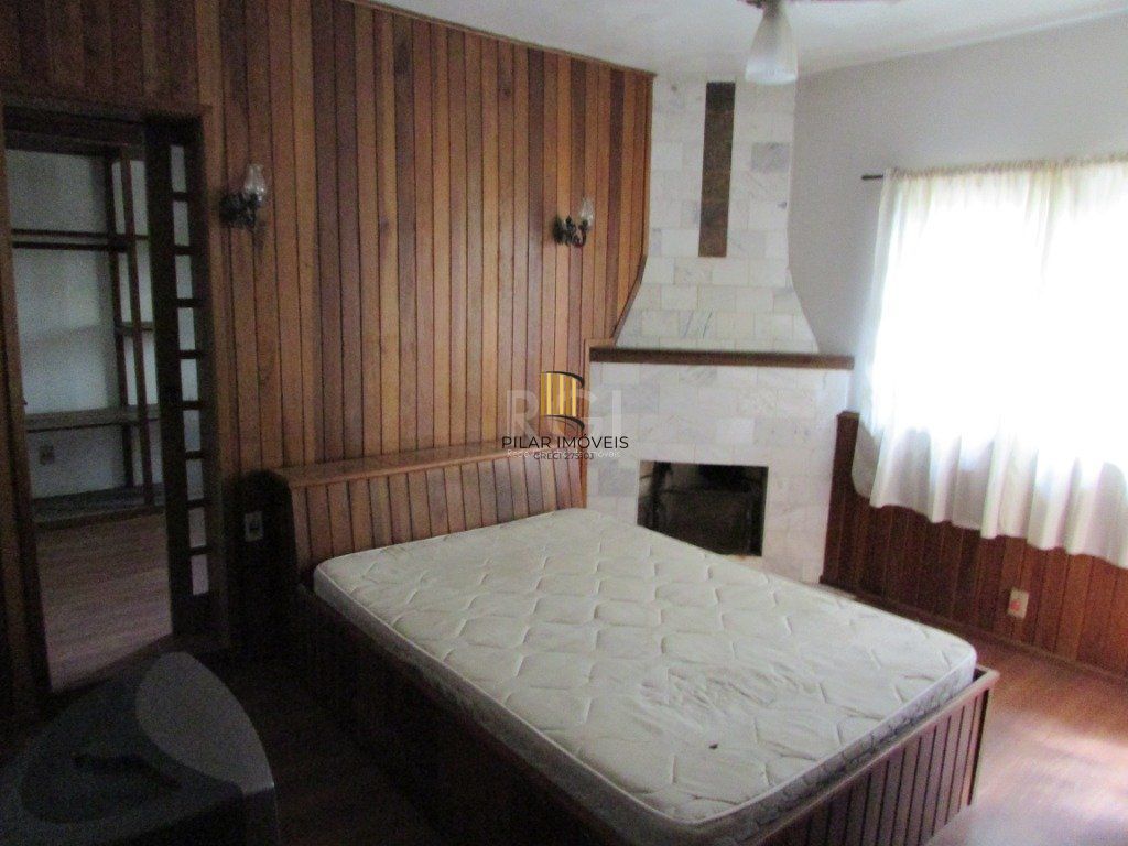 Casa Condominio para Venda - 200m², 3 dormitórios, sendo 1 suites, 4 vagas - São Lucas