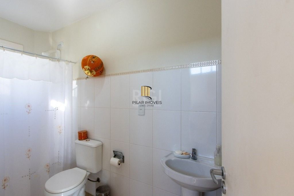 Casa 3 dormitórios no bairro Cristal
