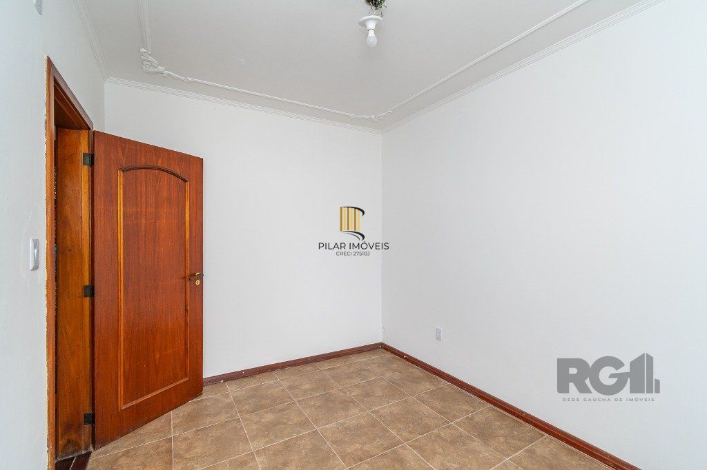 Casa no Jardim Itu com 5 dormitórios e 2 vagas e piscina