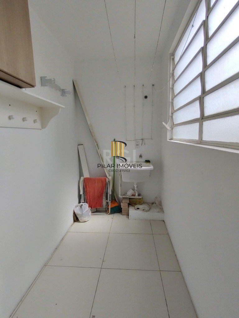 Apartamento para Venda - 67.14m², 2 dormitórios, 1 vaga - Centro
