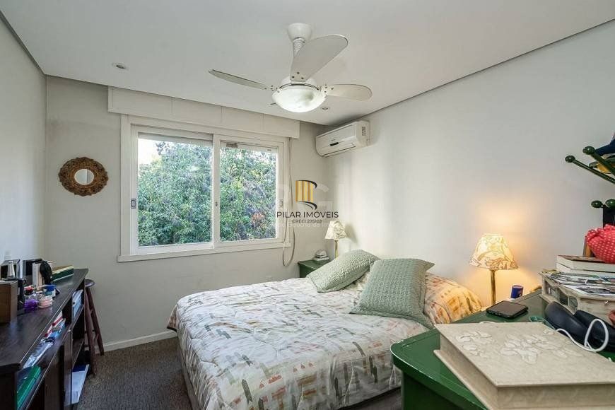 Cobertura no bairro Auxiliadora de 4 dormitórios e vaga