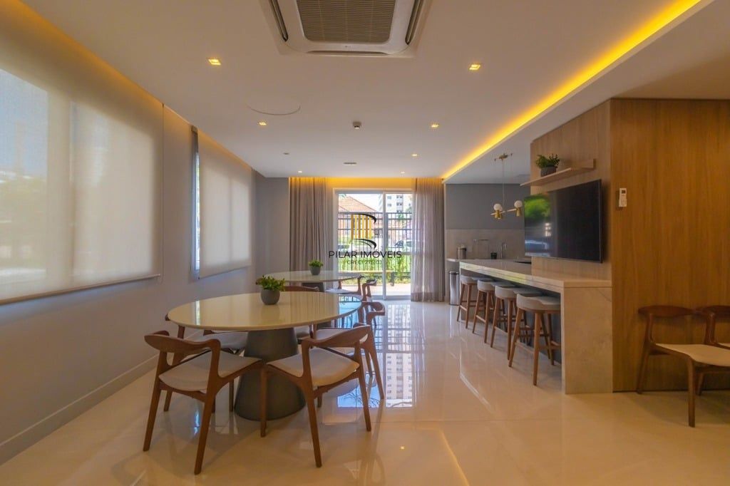 Apartamento no Partenon de 1 dormitório e vaga DESOCUPADO