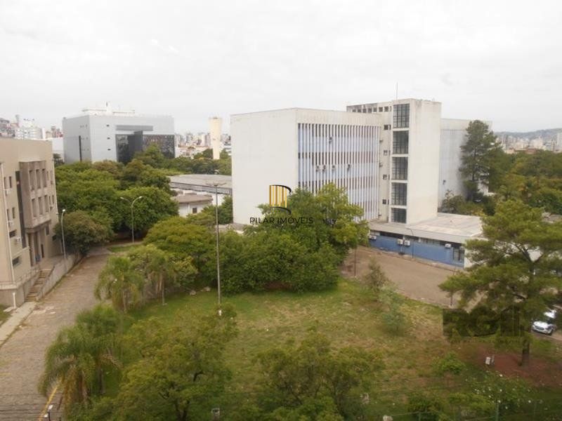 Otimo apartamento 3 dormitórios com suite em Frente Faculdades e Hospital de Clinas