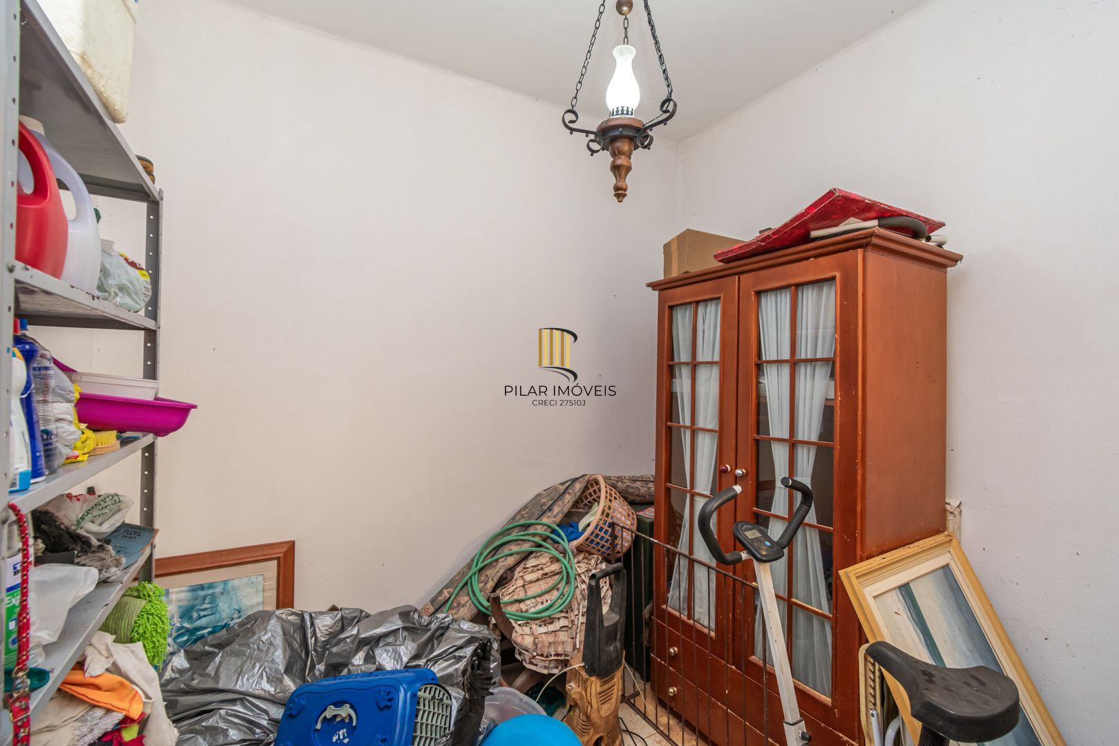 Casa 3 dormitórios no bairro Azenha