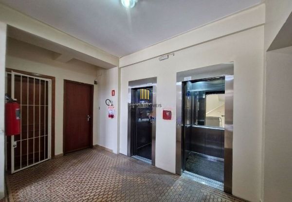 Apartamento no Centro de 3 dormitórios DESOCUPADO