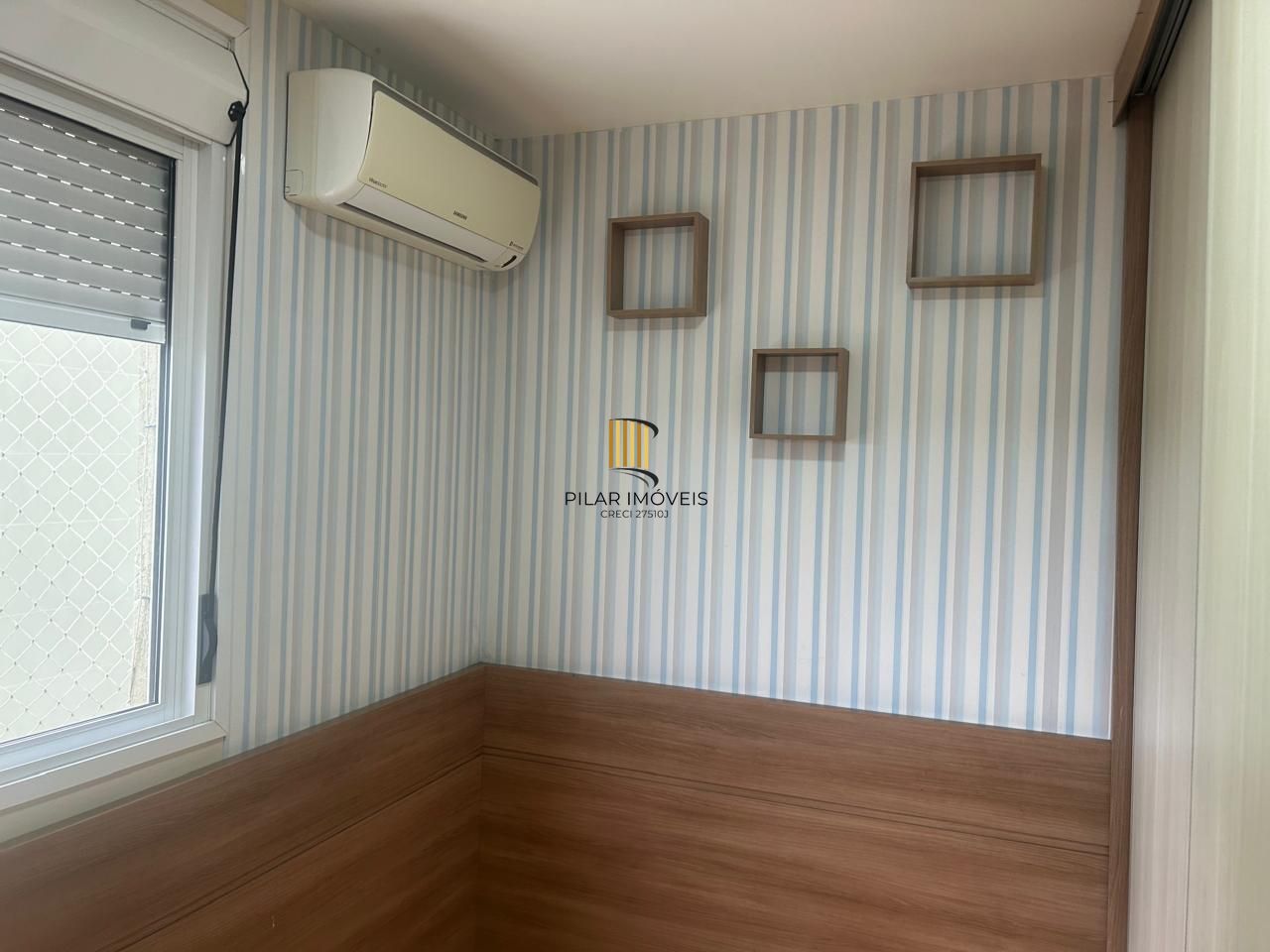 Apartamento no Cristal de 2 dormitórios vaga e infra