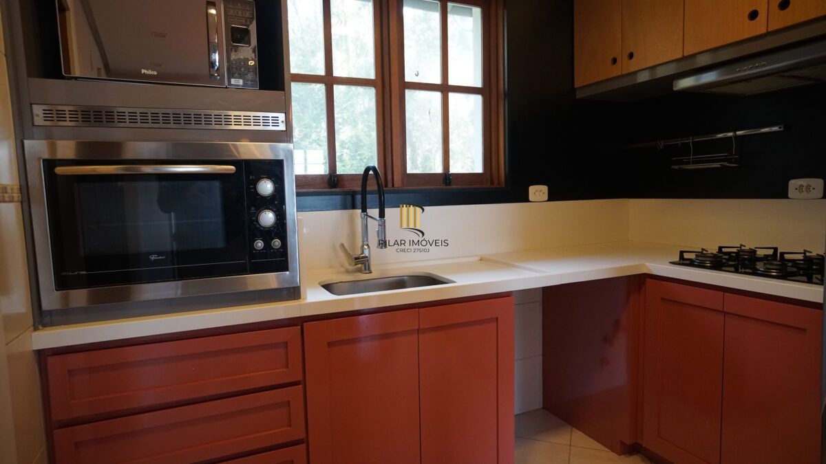 Cobertura no bairro Lago Negro em Gramado de 3 dormitórios e vaga