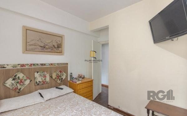 Apartamento no Centro de 2 dormitórios reformado