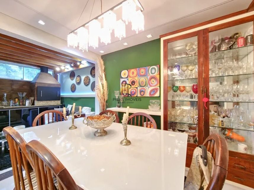 Casa em condomínio no bairro Teresópolis