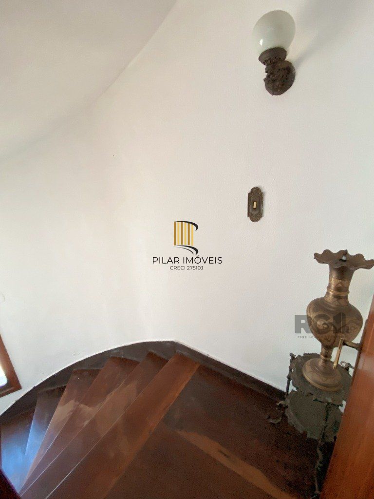 Casa no Teresópolis de 4 dormitórios e 4 vagas