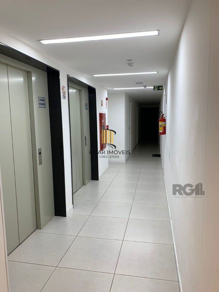 Apartamento no bairro Azenha 1 dormitório 1 vaga - Azenha