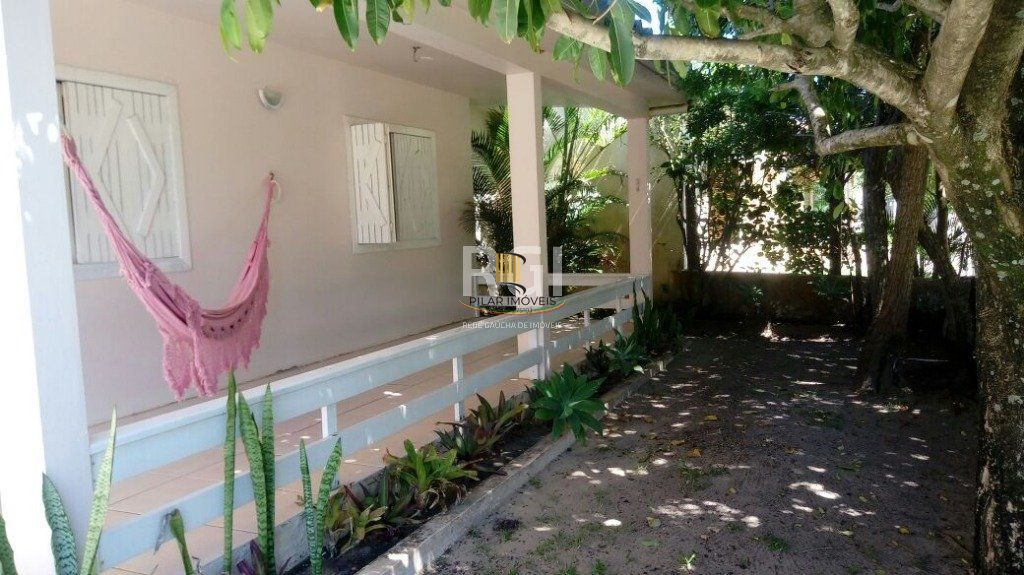 Casa 3 dormitórios no bairro Atlântida Sul
