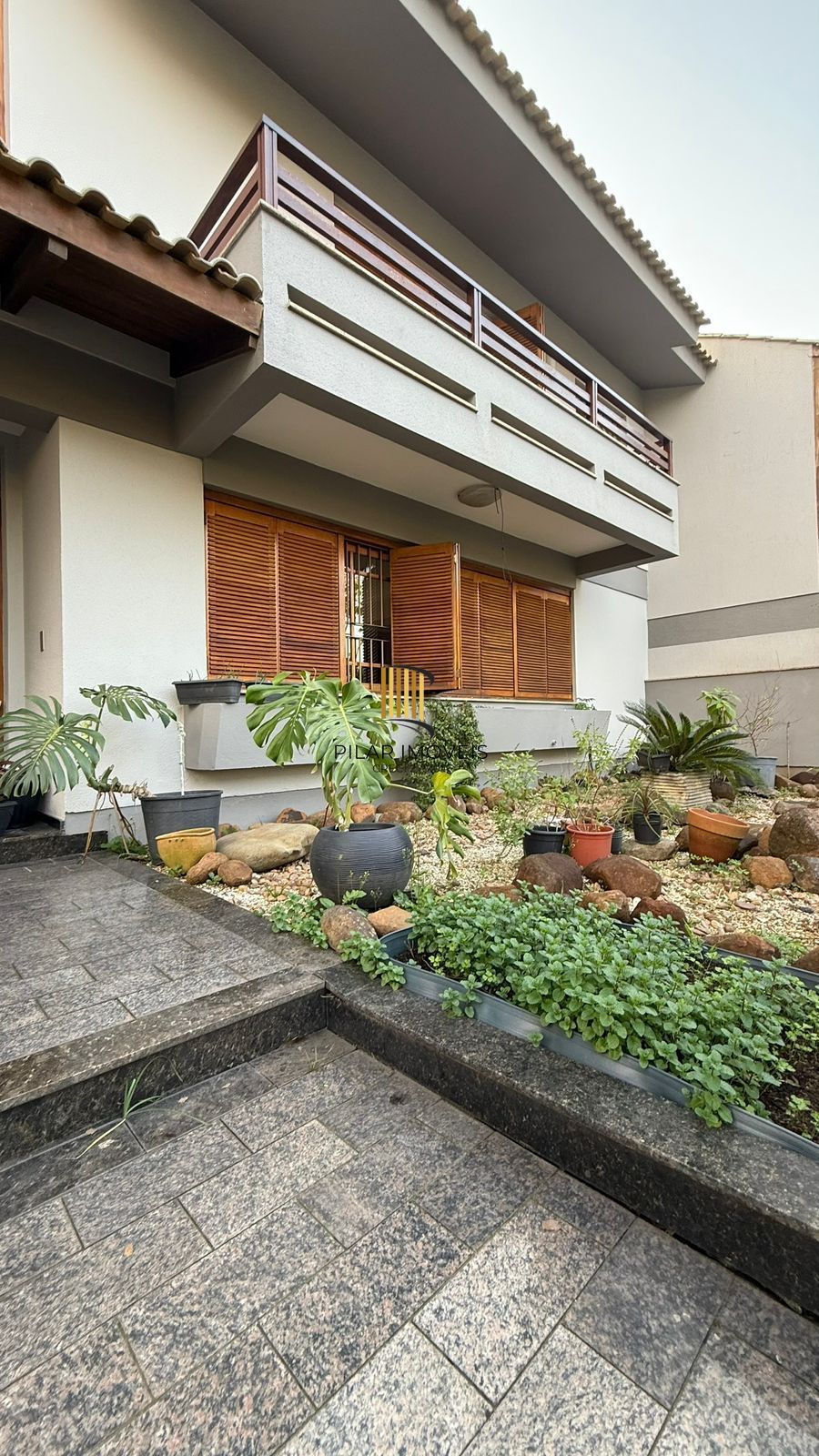 Casa 3 dormitórios no bairro Ipanema