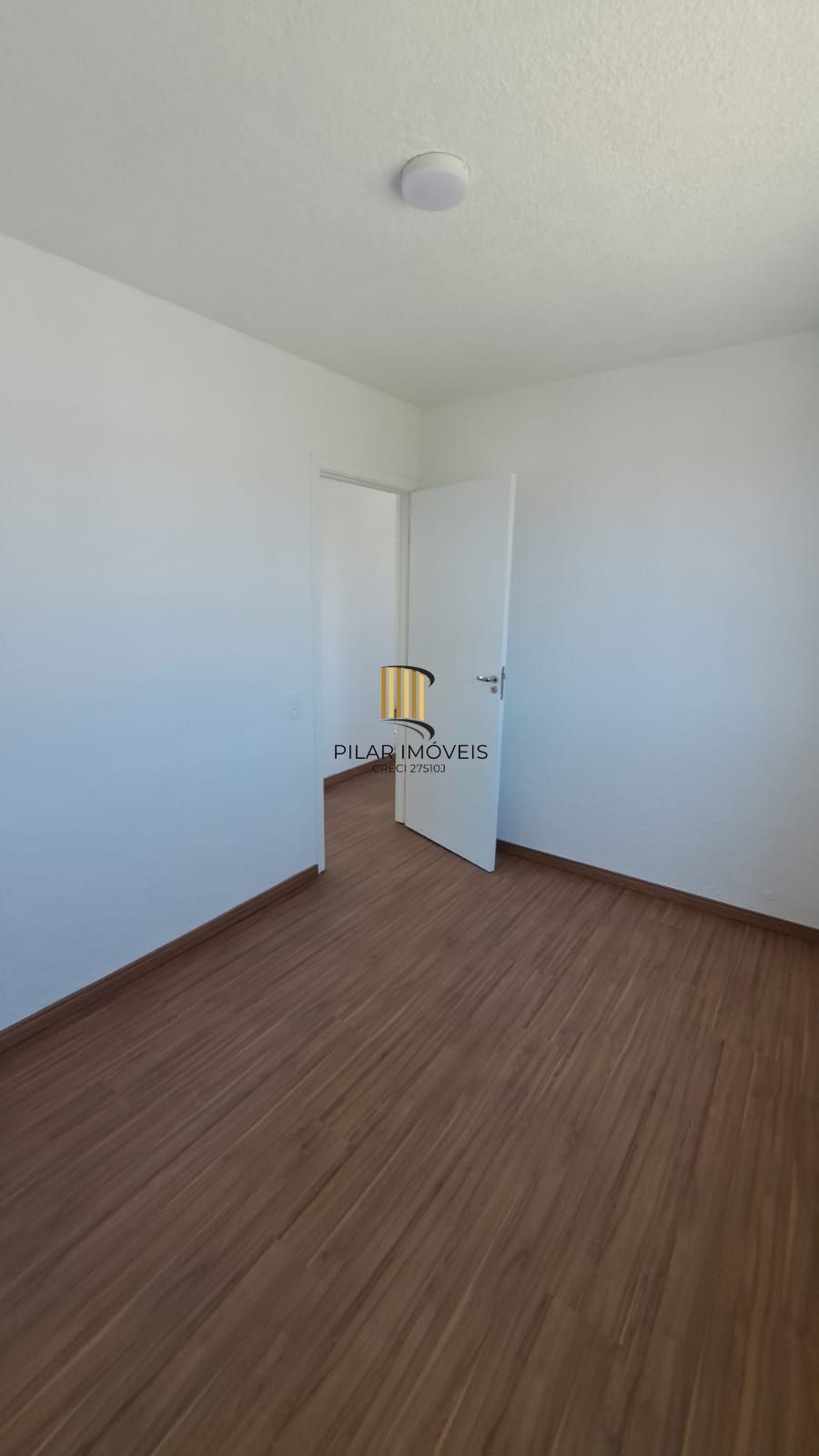 Apartamento 2 dormitórios no bairro Rubem Berta