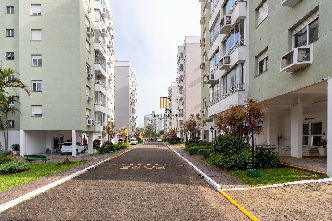 Apartamento no Cristal de 2 dormitórios vaga e infra
