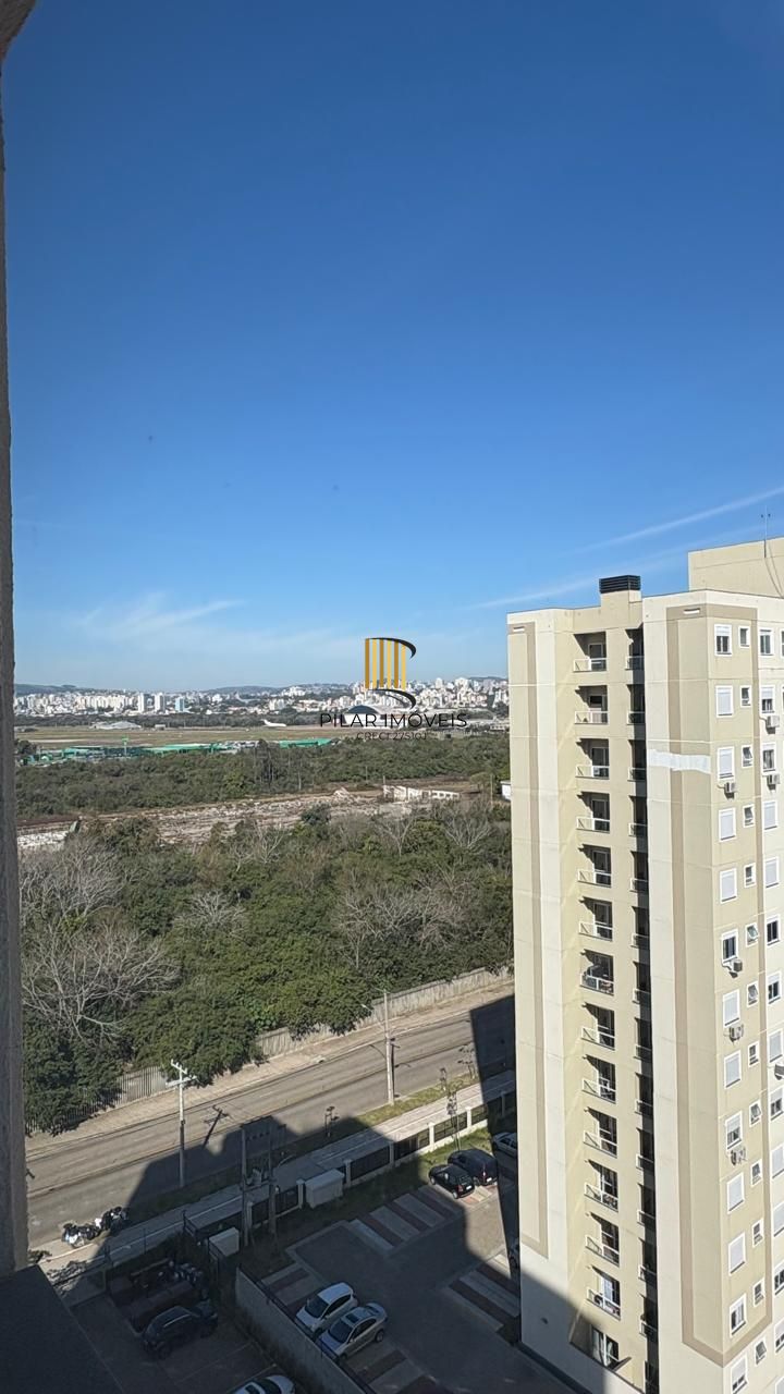 Apartamento de 2 dormitórios e vaga no Humaitá