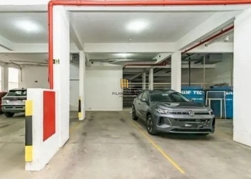 Apartamento de 2 dormitórios e 2 vagas no Cristo Redentor DESOCUPADO