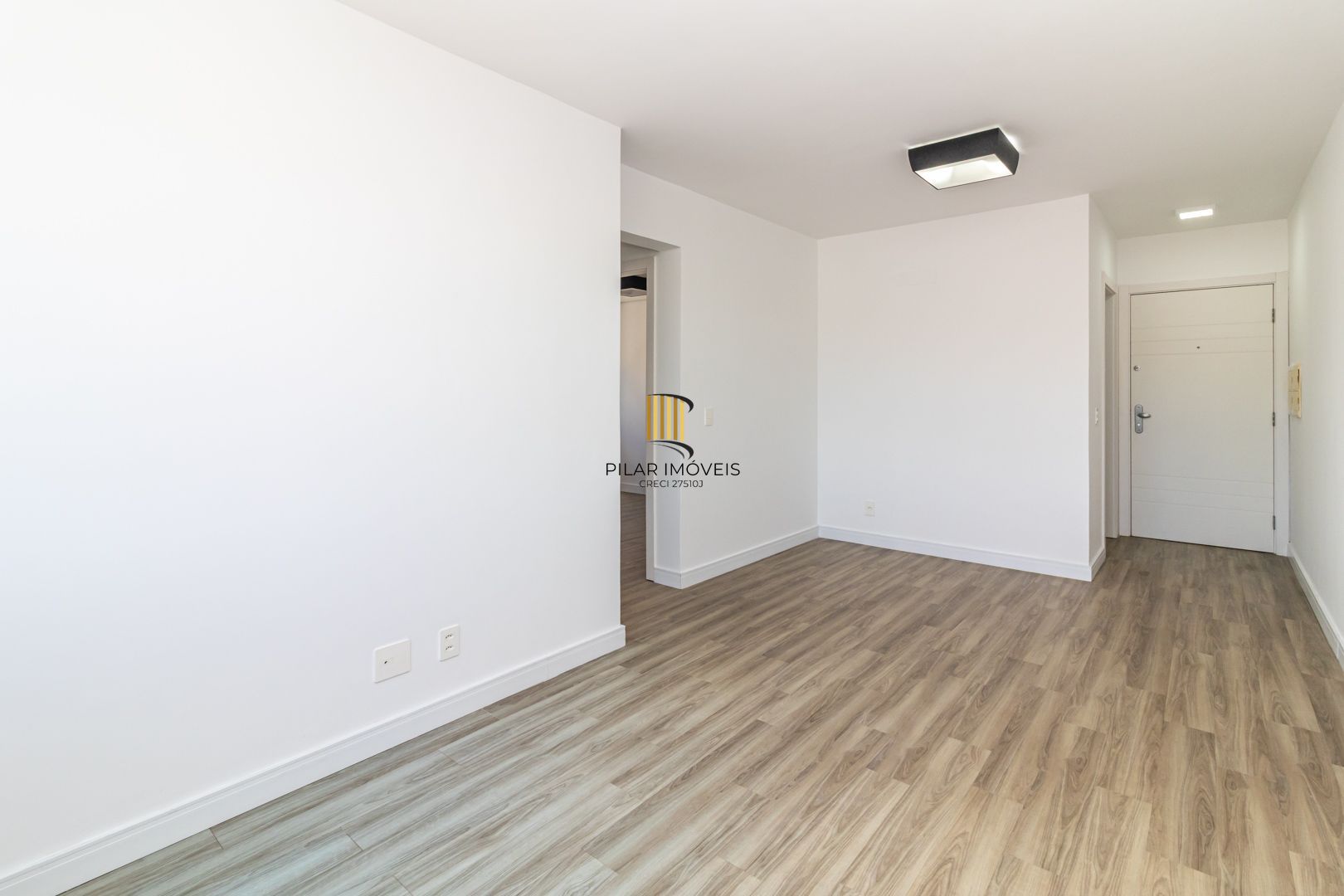 Apartamento no Jardim Botânico de 2 dormitórios e vaga DESOCUPADO