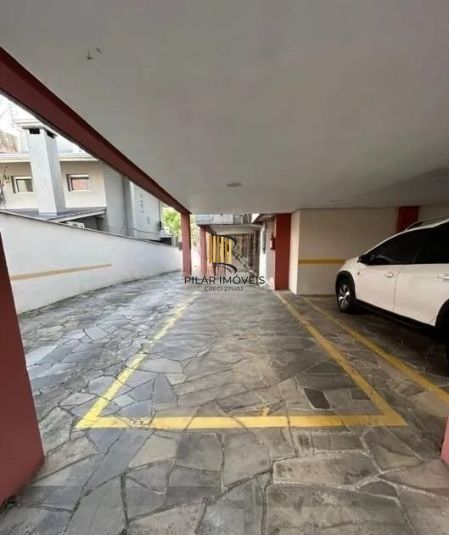 Cobertura no Jardim Botânico de 2 dormitórios e vaga semi mobiliada