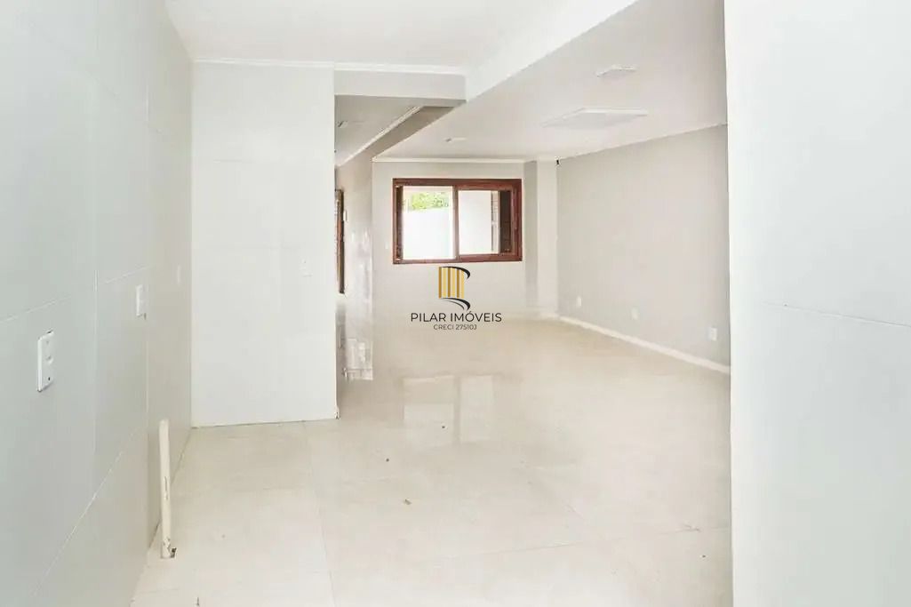 Casa 3 dormitórios no bairro Mário Quintana