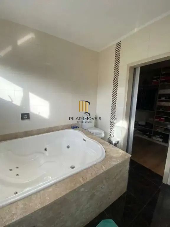 Casa 4 dormitórios no bairro Sumaré