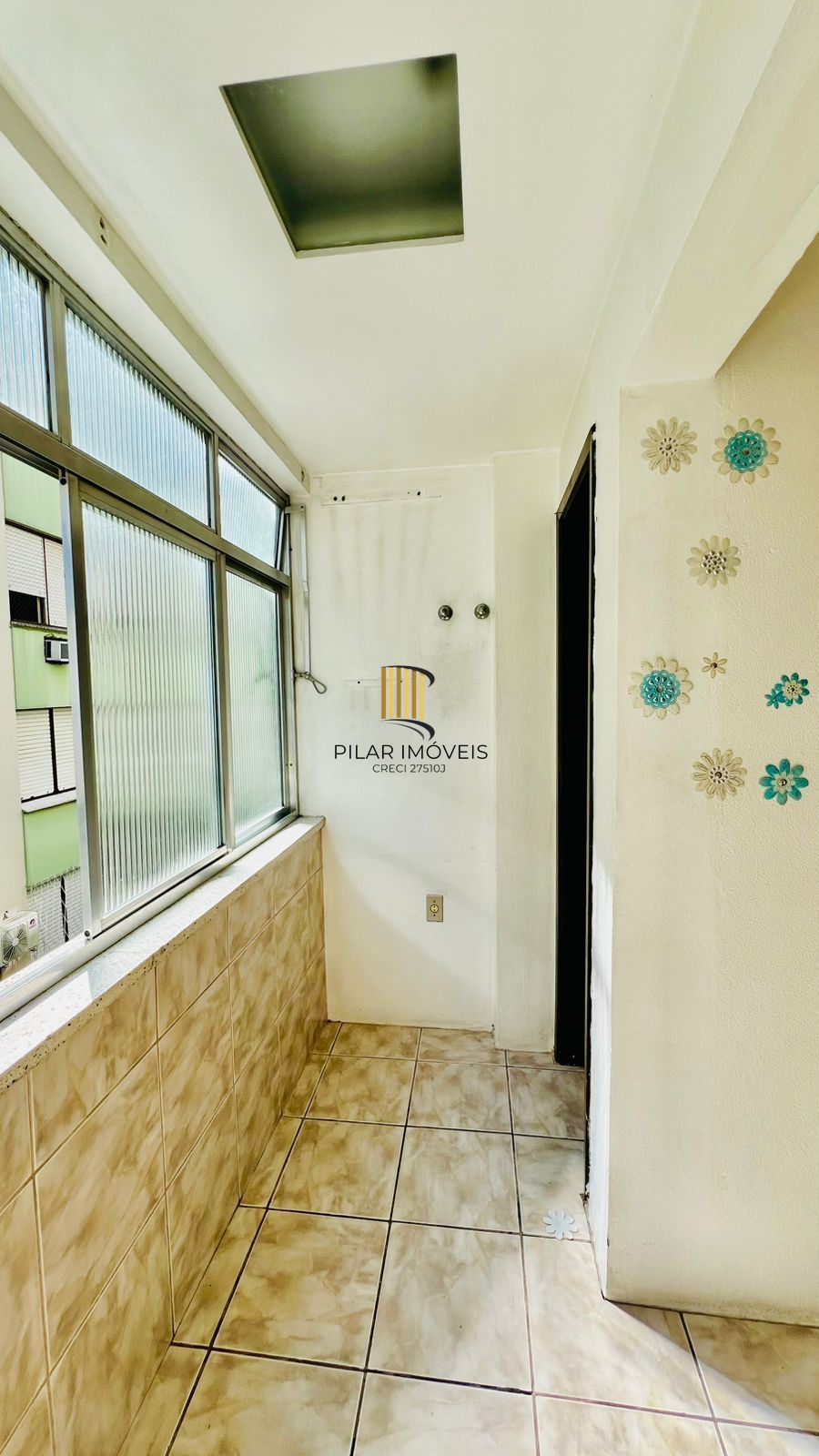 Apartamento no bairro Teresópolis de 2 dormitórios DESOCUPADO