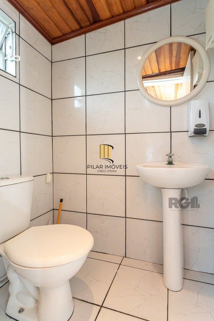 Casa 2 Dormitório(s) Bairro Santa Rosa de Lima