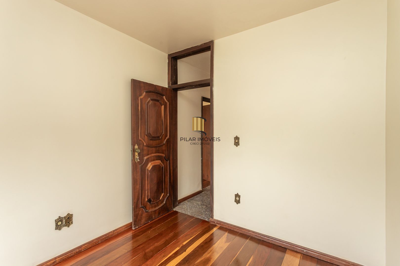 Prédio Comercial no Cristo Redentor com 2 apartamentos individuais