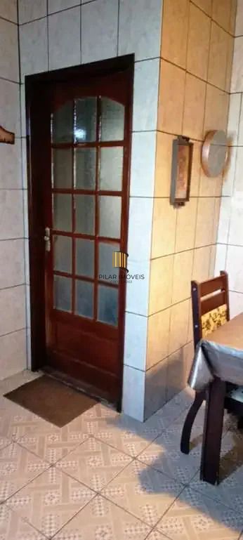 Casa 3 dormitórios no bairro Jardim Algarve