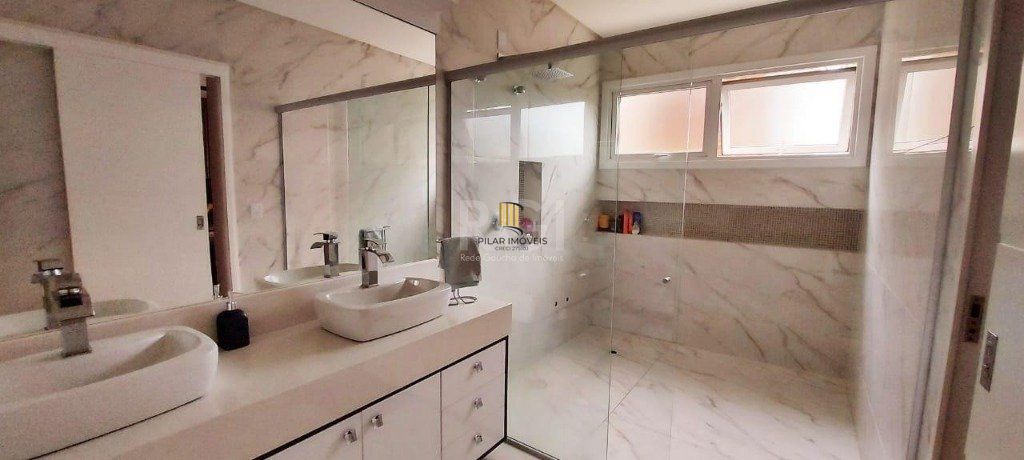 Casa Condominio para Venda - 250m², 4 dormitórios, sendo 4 suites, 2 vagas - Atlântida