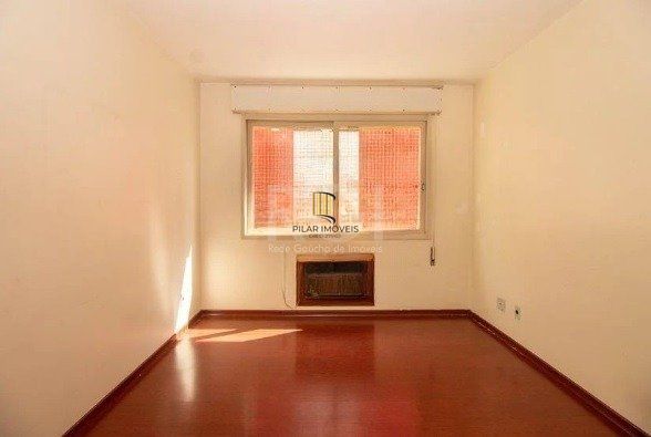 Apartamento de 2 dormitórios, 1 vaga - Petrópolis