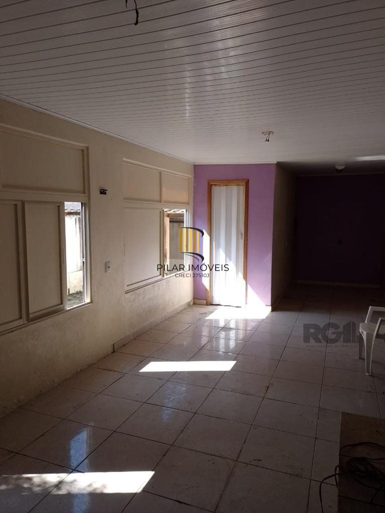 Casa 02 dormitórios, no bairro Parque Ipiranga, em Gravataí, RS.