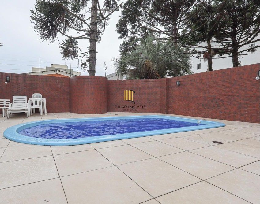 Apartamento no bairro Higienópolis de 2 dormitórios e 2 vagas