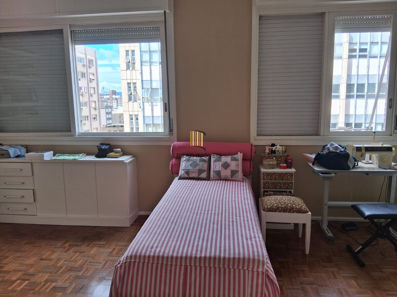 oportunidade, 217m² privativos, 2 vagas e depósito. Apenas R$ 880 mil