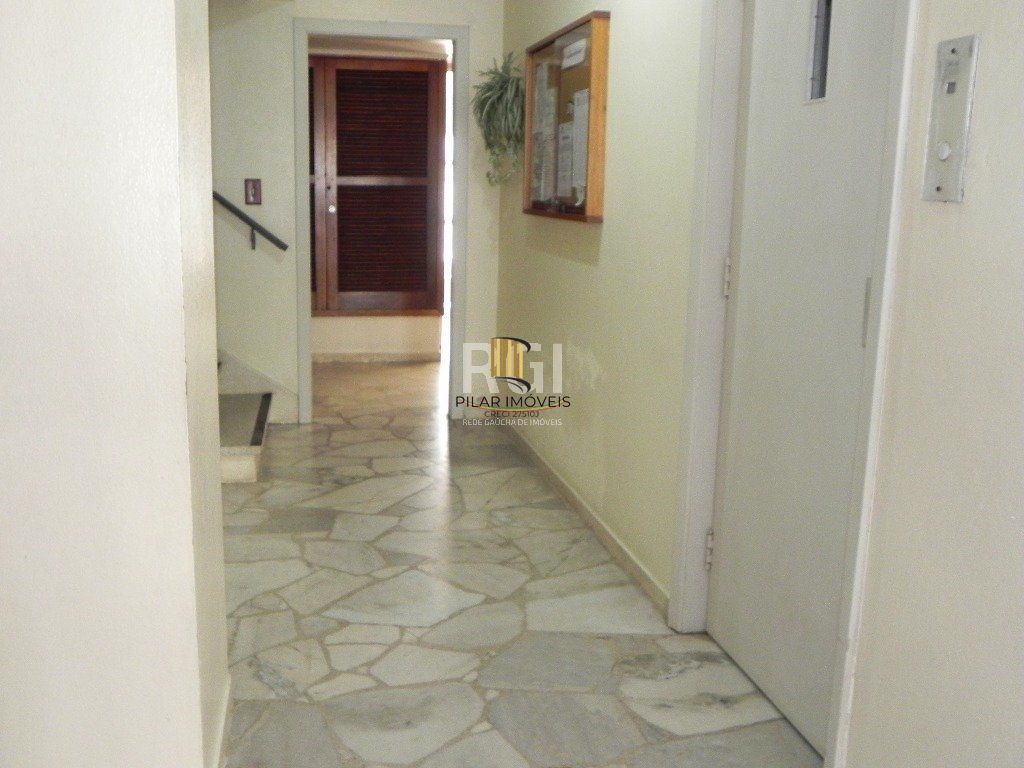 Apartamento para Venda - 107.65m², 3 dormitórios, sendo 1 suites, 2 vagas - Cristo Redentor