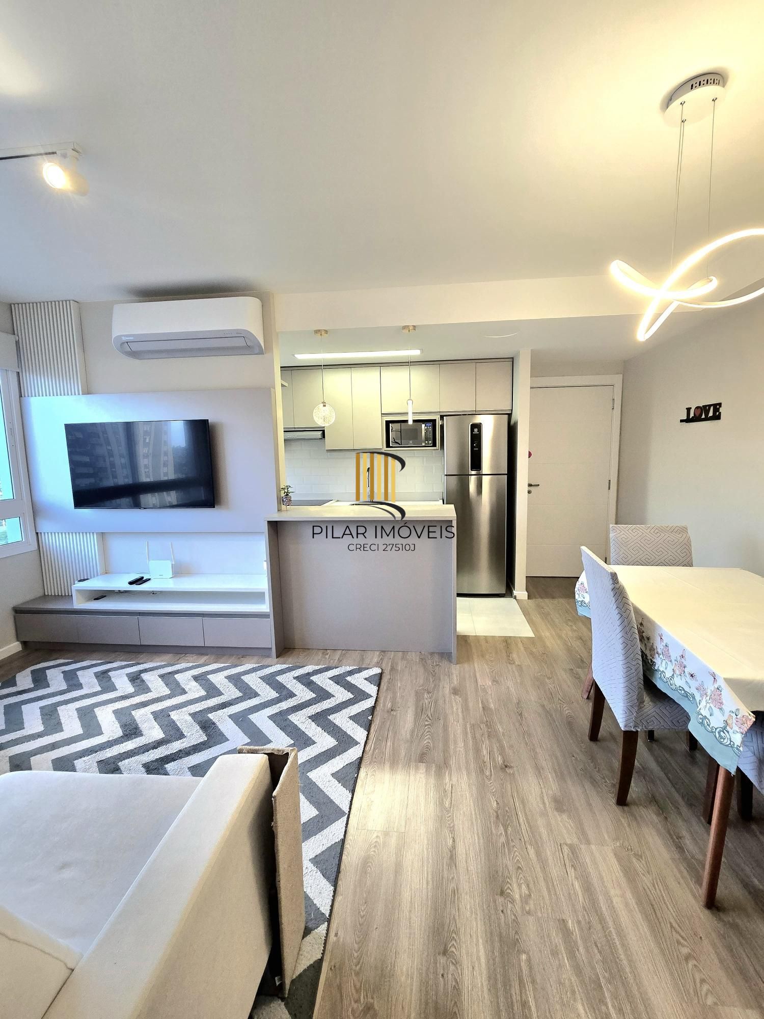 Apartamento no Pertenon de 2 dormitórios vaga e infra