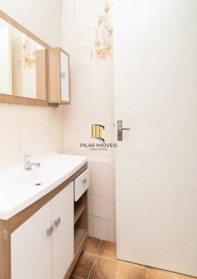 Apartamento no bairro Nonoai de 2 dormitórios e vaga