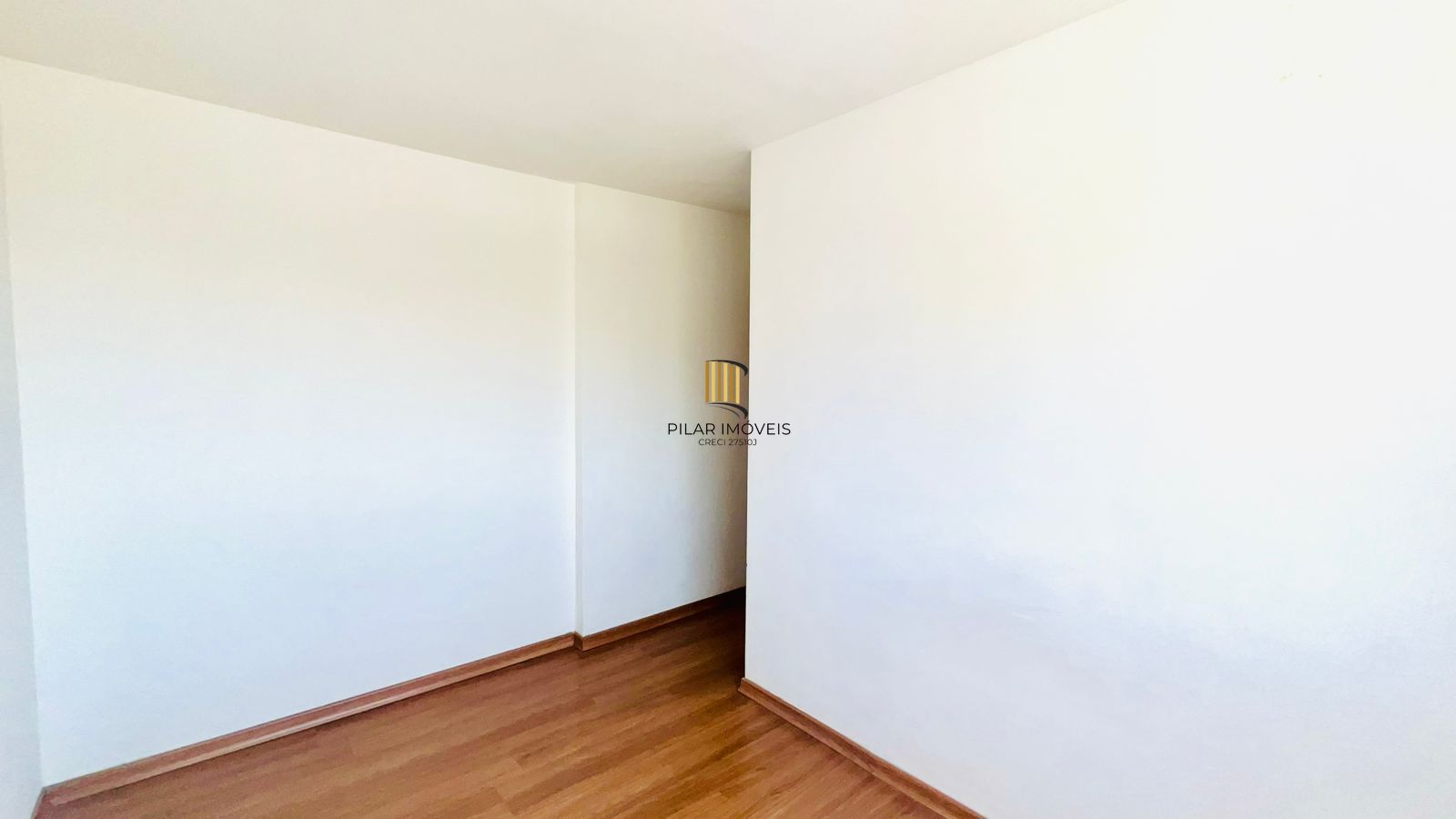 Apartamento no Porto Cruzeiro de 2 dormitórios vaga e infra