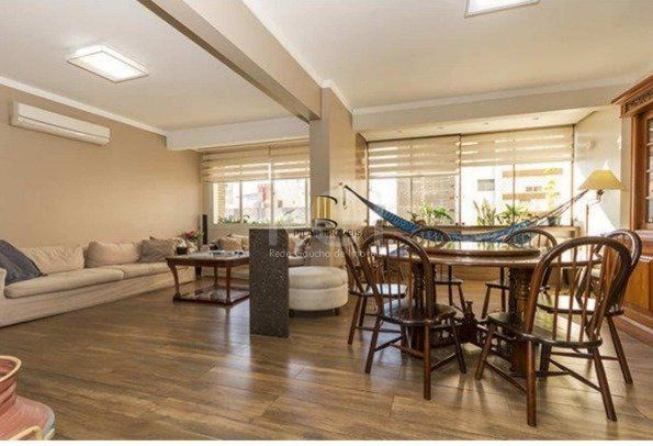 Apartamento para Venda - 202.06m², 3 dormitórios, sendo 1 suites, 1 vaga - Centro Histórico