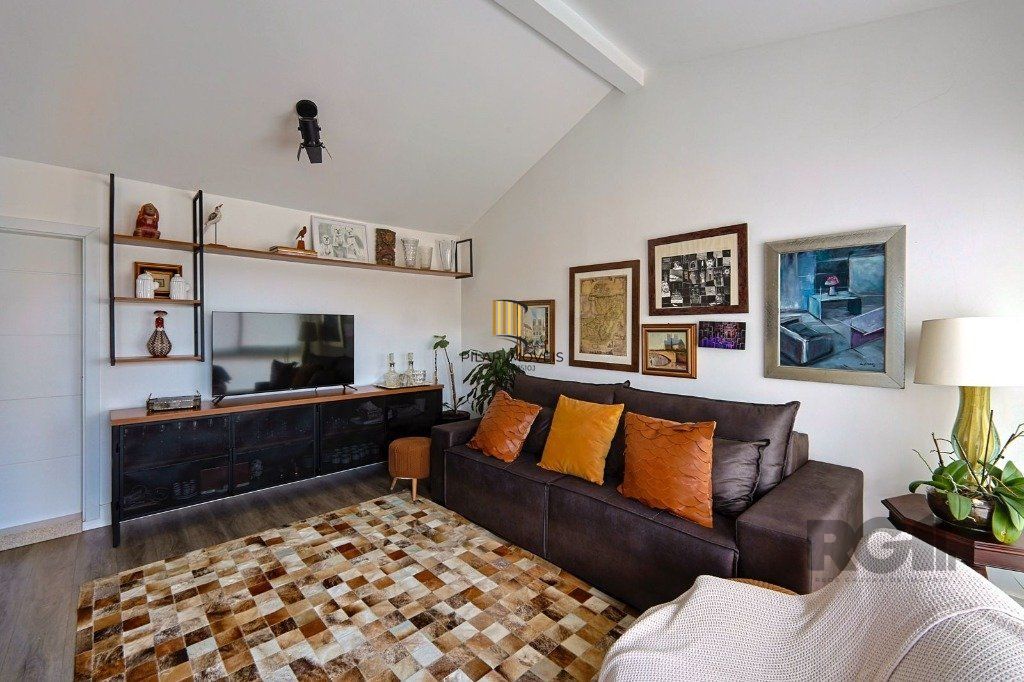 Casa condominio de 3 dormitórios 2 vagas e infra