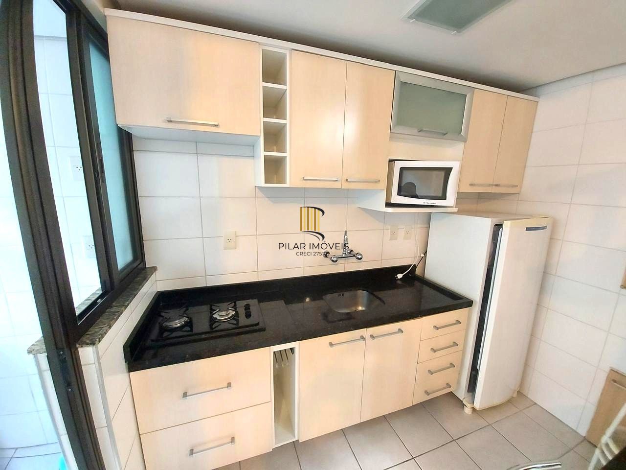 Apartamento no Jardim Botânico de 1 dormitório semi mobiliado