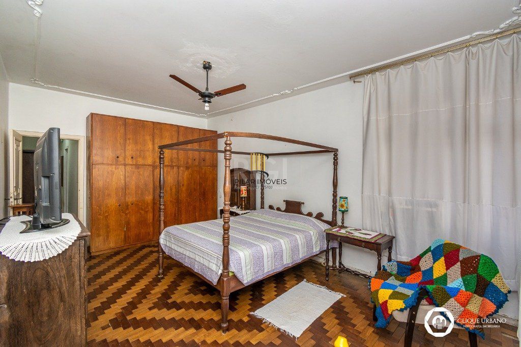 Casa para Venda de 3 dormitórios, Petrópolis