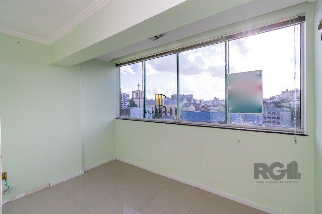 Cobertura no Cristo Redentor de 3 dormitórios e 2 vagas desocupado